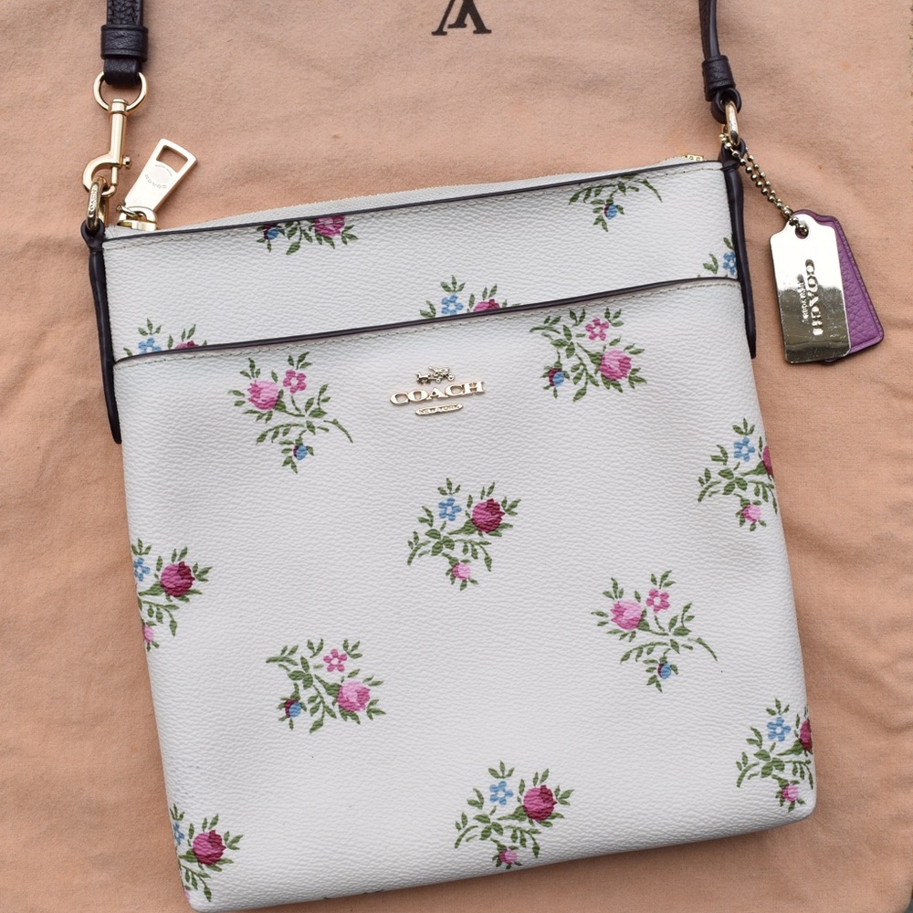 COACH Kitt Messenger Crossbody Bag